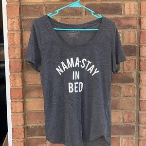 Mama-stay in bed tee